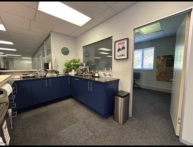 159M² OFFICE TO LET IN STEENBERG